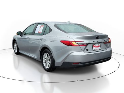 Used 2025 Toyota Camry LE w/ Convenience Package AWD/4WD image 3