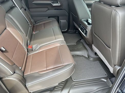 New 2026 GMC Sierra 2500 Denali w/ Denali Reserve Package AWD/4WD image 35