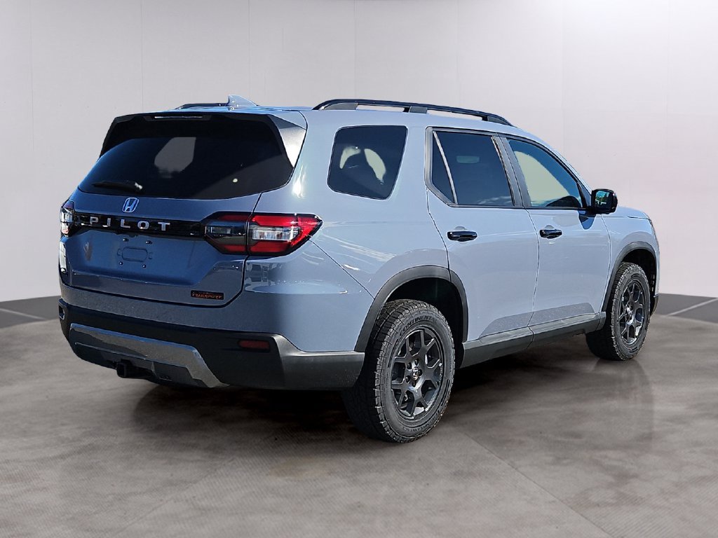 New 2026 Honda Pilot TrailSport image 3