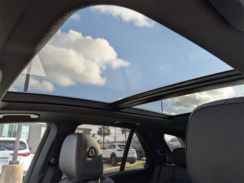 Used 2024 Mercedes-Benz GLE 53 AMG 4MATIC image 26