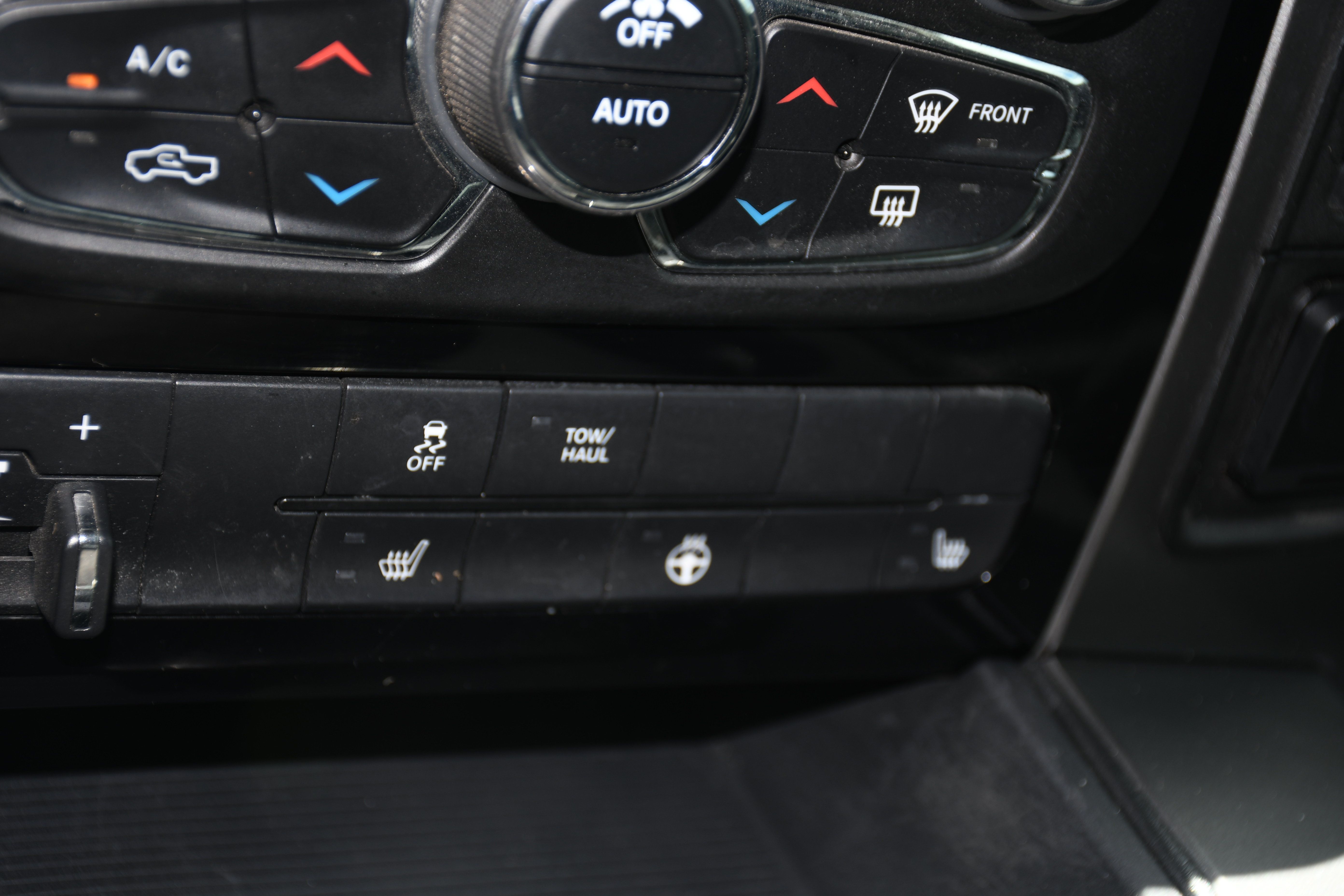 Used 2017 RAM 1500 Sport w/ Convenience Group AWD/4WD image 14