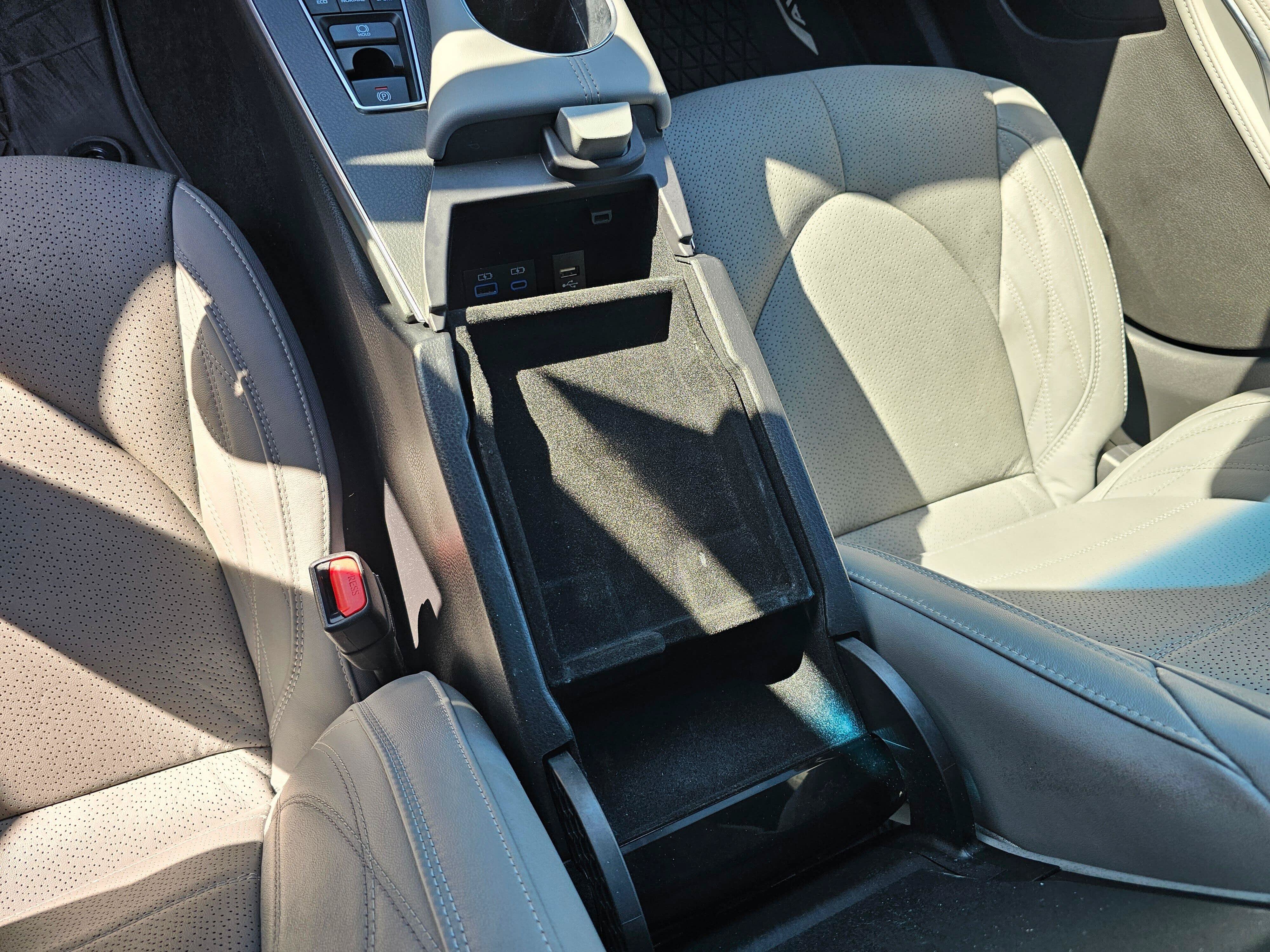 Certified 2021 Toyota Avalon Limited w/ Advanced Safety Package FWD image 27
