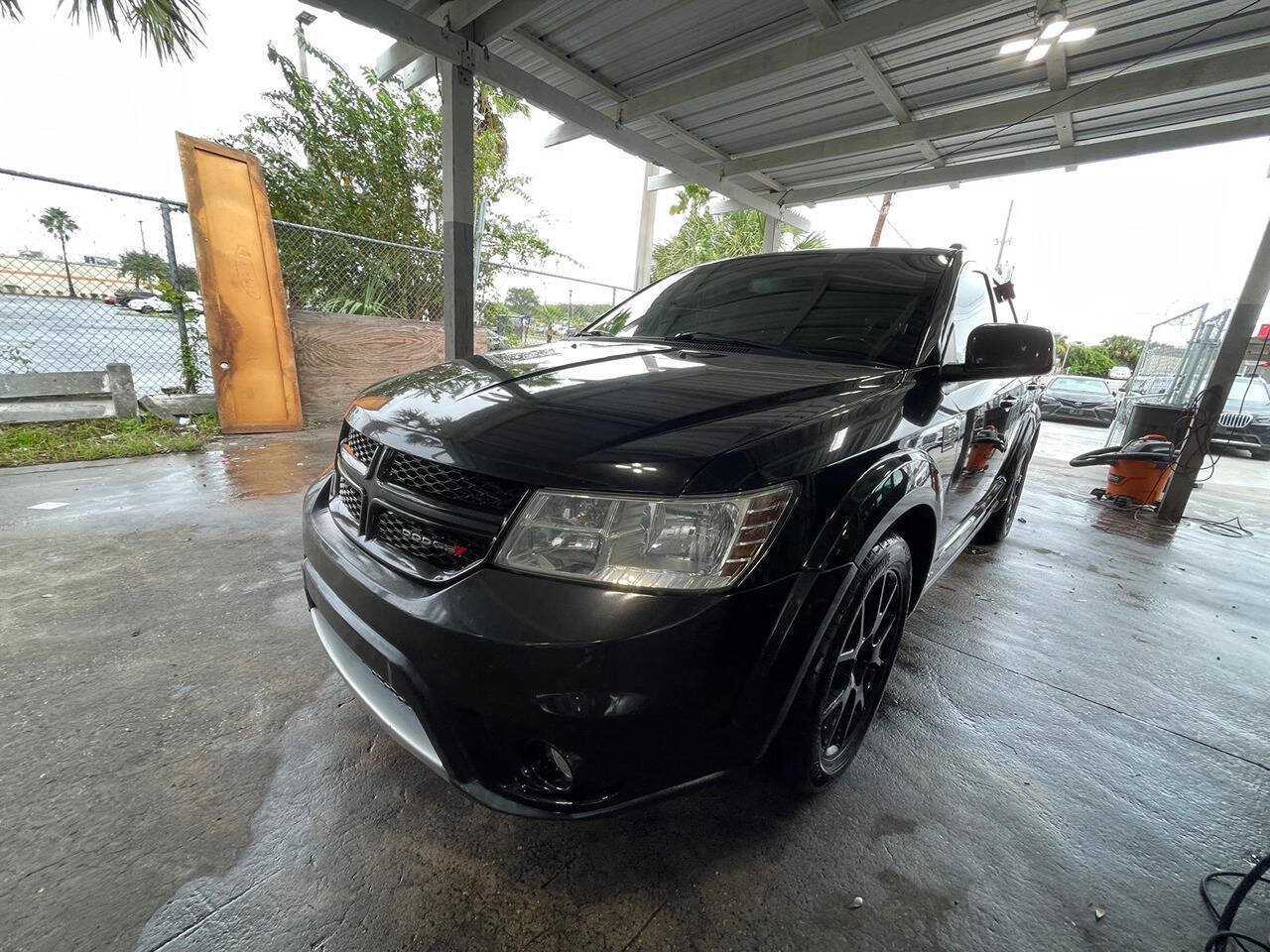 Used 2013 Dodge Journey R/T w/ Flexible Seating Group AWD/4WD image 3