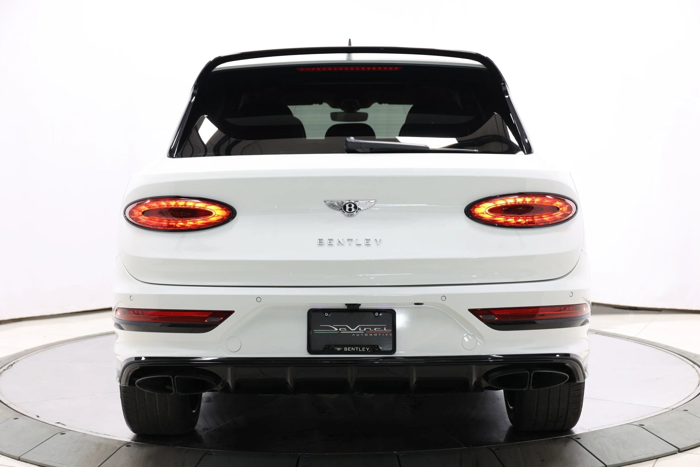 Used 2022 Bentley Bentayga AWD/4WD image 77