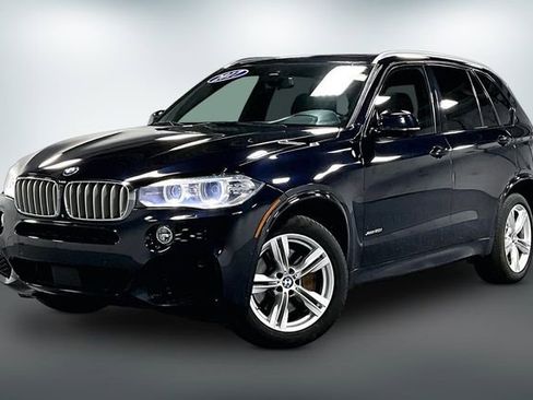 Used 2017 BMW X5 xDrive50i AWD/4WD image 3