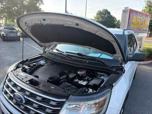 Used 2016 Ford Explorer FWD image 13
