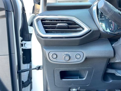 Used 2023 Chevrolet TrailBlazer LT image 10