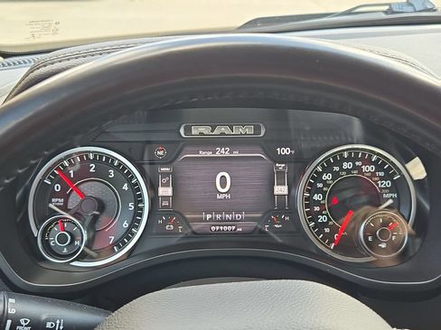 Used 2021 RAM 1500 Laramie w/ Laramie Southwest Edition RWD image 21