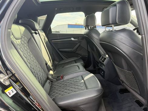 Used 2018 Audi SQ5 Prestige w/ Prestige Package AWD/4WD image 36