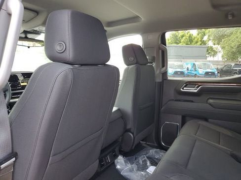 New 2026 GMC Sierra 1500 Elevation image 11