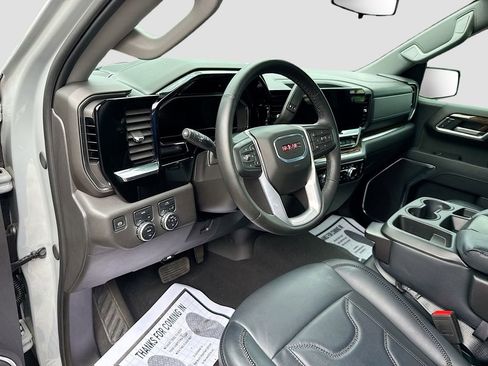 Used 2024 GMC Sierra 1500 Elevation AWD/4WD image 10