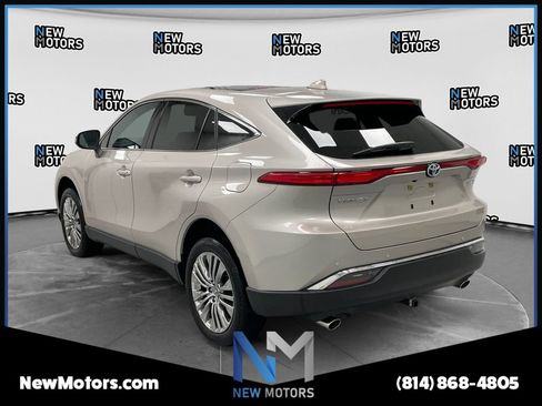 Used 2023 Toyota Venza Limited AWD/4WD image 2