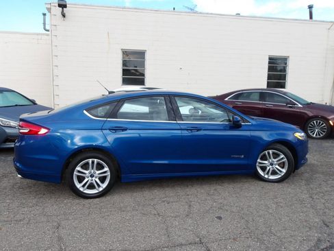 Used 2018 Ford Fusion S image 4