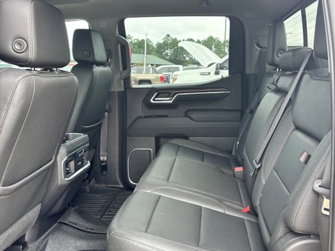Used 2023 GMC Sierra 1500 SLT w/ SLT Premium Plus Package image 11