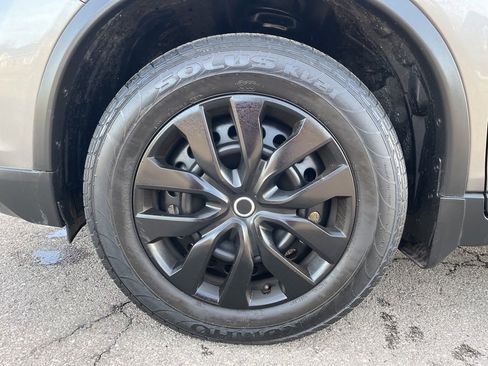 Used 2018 Nissan Rogue S image 15