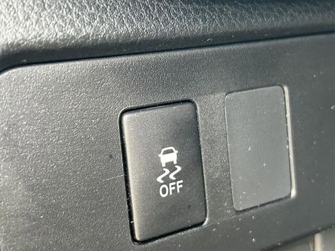 Certified 2023 Toyota Tacoma SR image 18