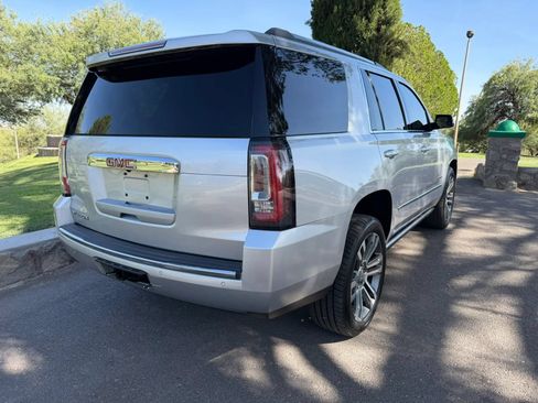 Used 2017 GMC Yukon Denali w/ Open Road Package AWD/4WD image 5