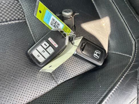 Used 2020 Honda Civic Touring image 24