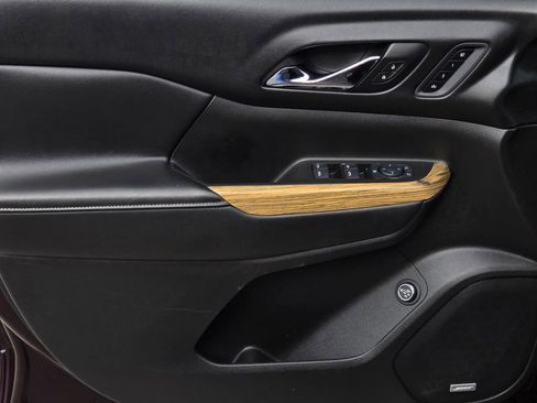 Used 2017 GMC Acadia Denali w/ Technology Package image 21