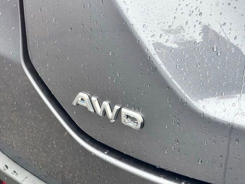 Certified 2024 Honda Pilot Touring image 5