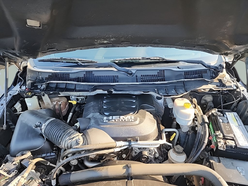 Used 2015 RAM 2500 Laramie AWD/4WD image 18
