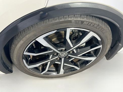 Used 2024 Toyota Prius Prime Premium image 30