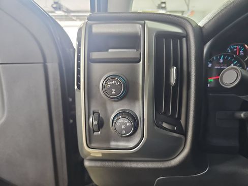Used 2017 Chevrolet Silverado 1500 LT w/ Midnight Edition AWD/4WD image 30