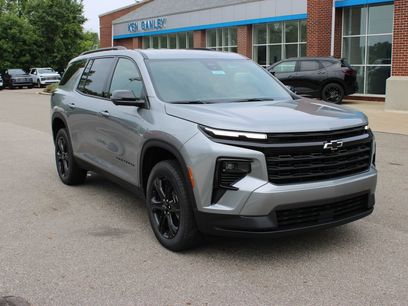 New 2027 Chevrolet Traverse LT w/ Midnight/Sport Edition