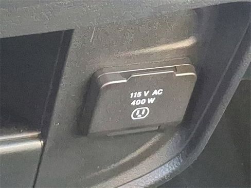 Used 2023 RAM 3500 Tradesman w/ Chrome Appearance Group image 29