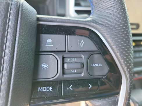 Used 2023 Toyota Tundra Platinum AWD/4WD image 24