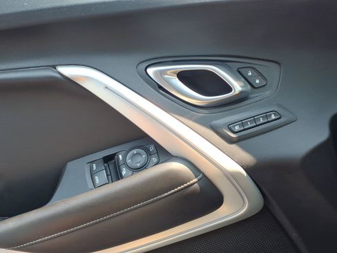Used 2019 Chevrolet Camaro SS RWD image 23