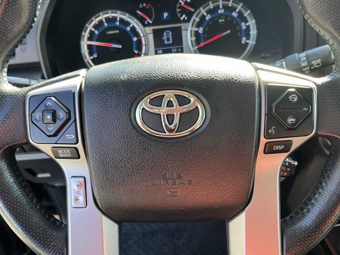Certified 2019 Toyota 4Runner SR5 AWD/4WD image 23