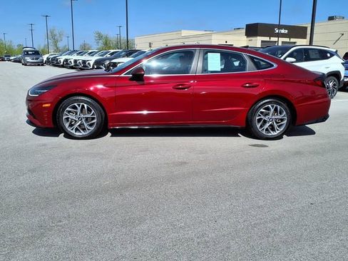 Used 2023 Hyundai Sonata SEL FWD image 3