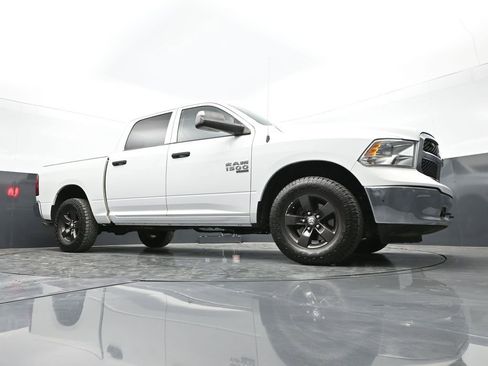 Used 2022 RAM 1500 Tradesman w/ Chrome Appearance Group AWD/4WD image 38