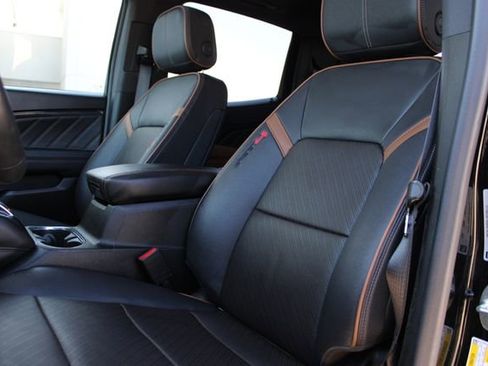 Used 2024 GMC Canyon AT4 w/ AT4 Premium Package image 20