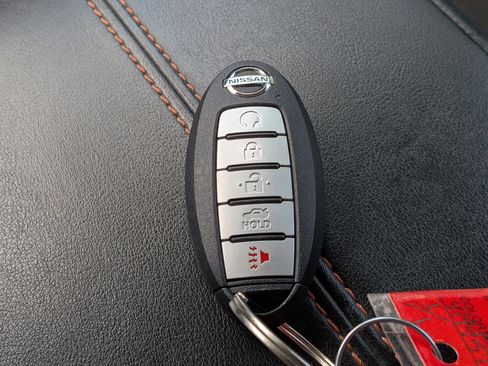 Used 2022 Nissan Altima 2.5 SR FWD image 32