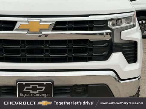 Used 2023 Chevrolet Silverado 1500 LT w/ Work Truck Package AWD/4WD image 9