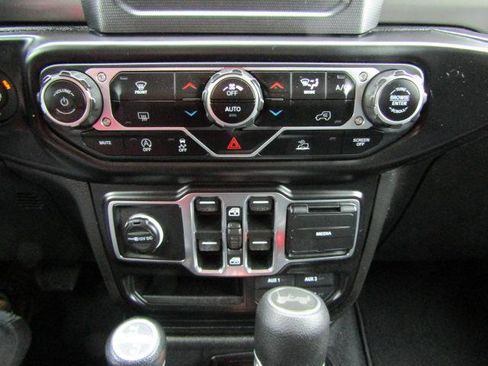 Used 2021 Jeep Wrangler Unlimited Sport w/ Technology Group image 14