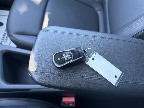 Used 2024 Buick Encore GX Sport Touring image 28