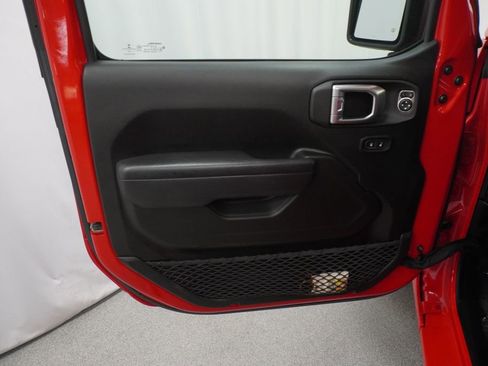 Used 2022 Jeep Wrangler Unlimited Sport image 38