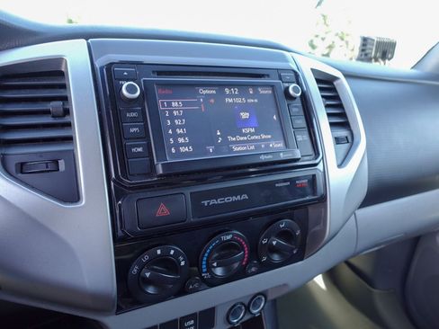 Used 2015 Toyota Tacoma PreRunner w/ TRD Sport Package RWD image 21