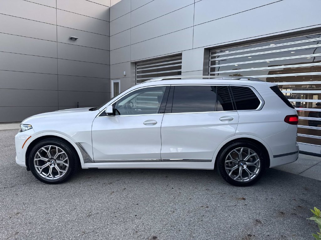 Used 2019 BMW X7 xDrive40i w/ Premium Package AWD/4WD image 4