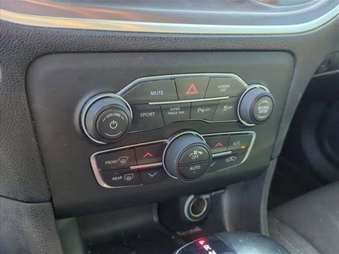 Used 2019 Dodge Charger R/T RWD image 22