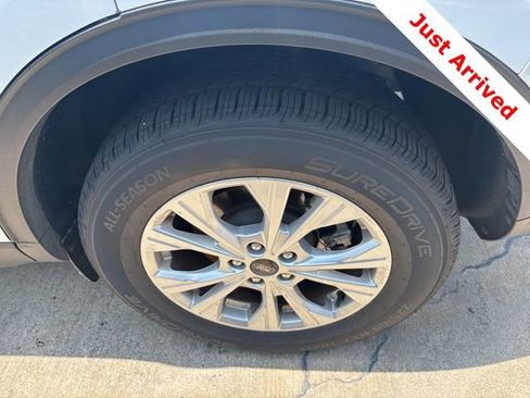 Used 2025 Ford Escape Active AWD/4WD image 17