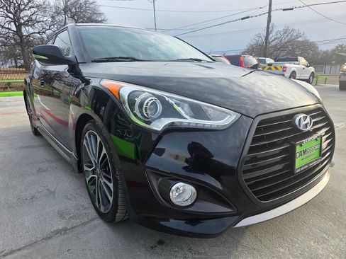 Used 2016 Hyundai Veloster Turbo image 3
