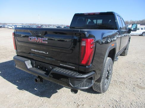 New 2026 GMC Sierra 3500 Denali w/ Denali Reserve Package AWD/4WD image 5