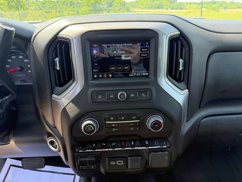 Used 2025 Chevrolet Silverado 2500 Custom w/ Custom Value Package AWD/4WD image 33