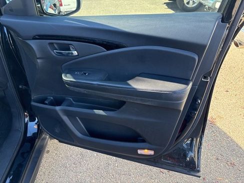 Certified 2018 Honda Pilot Elite image 24