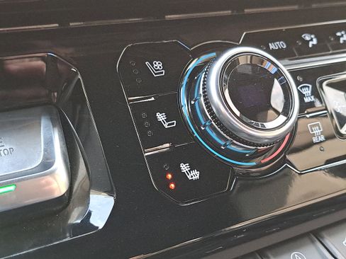 Certified 2023 GMC Sierra 1500 AT4 w/ Technology Package image 22