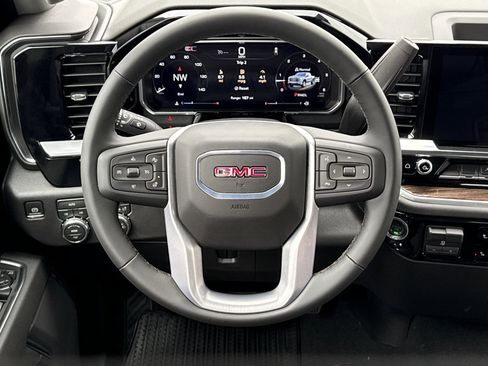 New 2026 GMC Sierra 1500 Elevation image 15